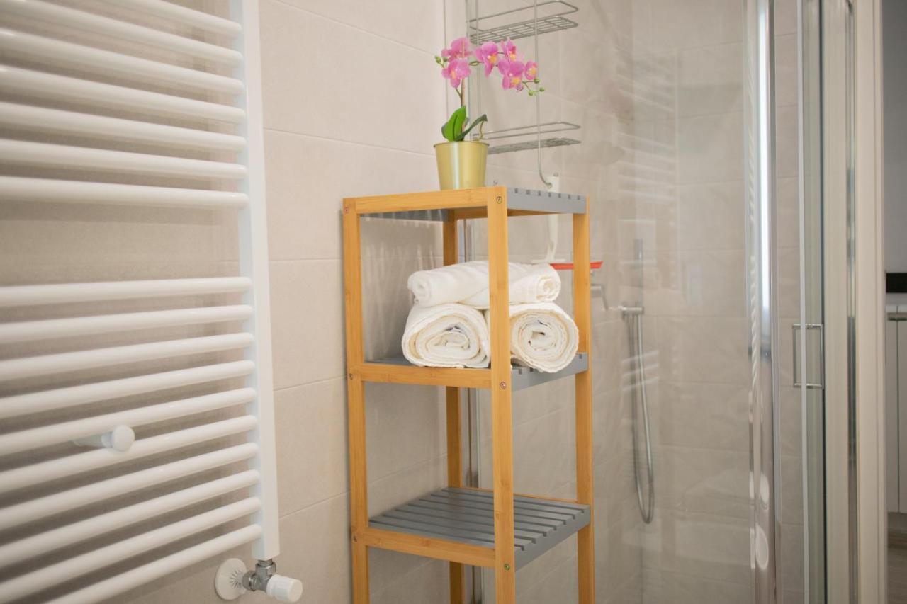 E-Twelve Apartment Naples Exterior photo